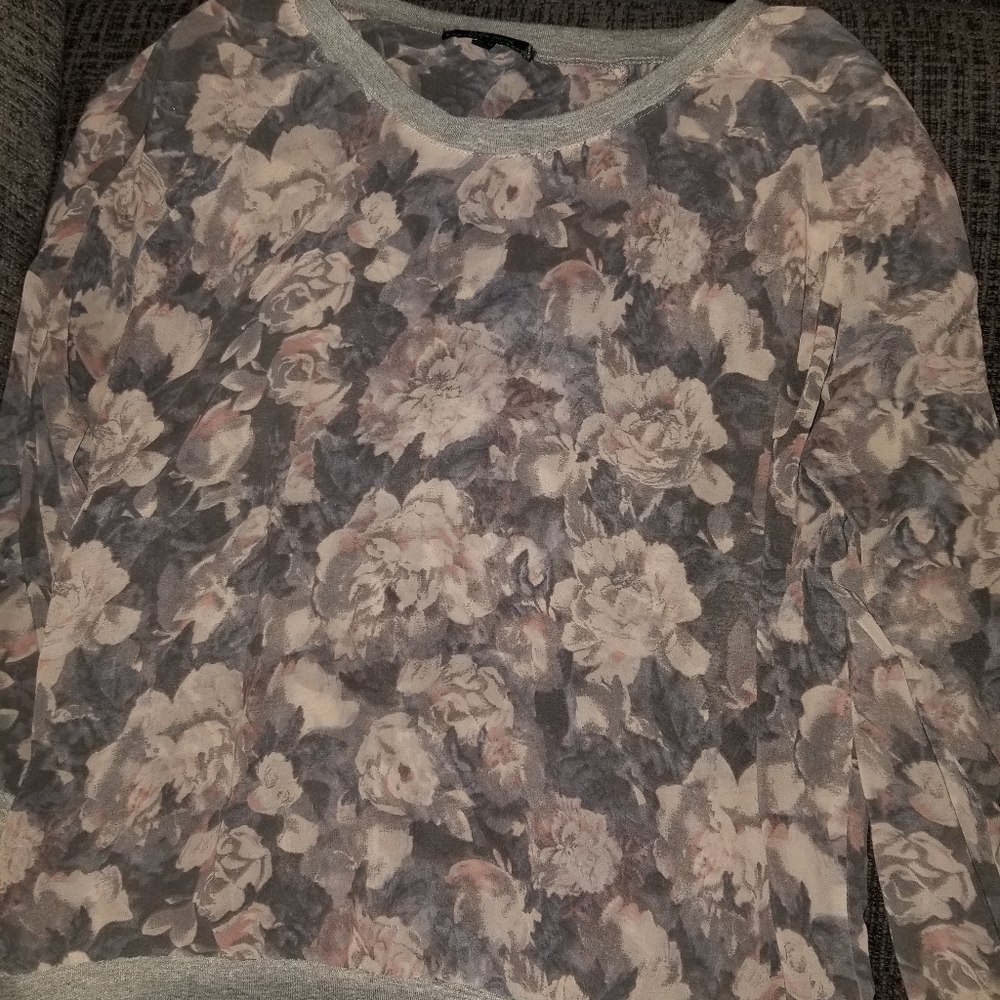 Super cute dressy top size medium